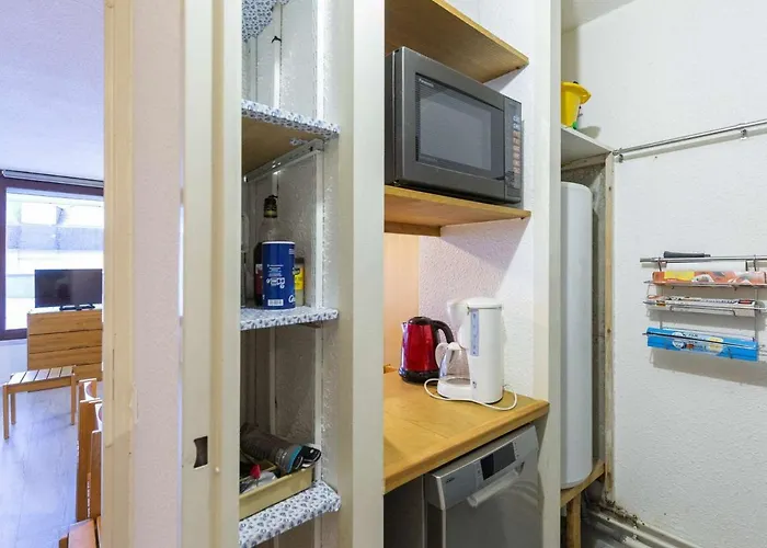 Apartment 6 Pers, 1 Chambre, Balcons, Plein Centre Station, Proche Pistes - - Fr-1-404-335 La Mongie