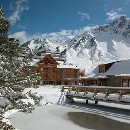 6 Pers, 1 Chambre, Balcons, Plein Centre Station, Proche Pistes - - Fr-1-404-335 * La Mongie